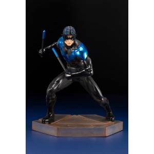 DC UNIVERSE Nightwing [ARTFX]