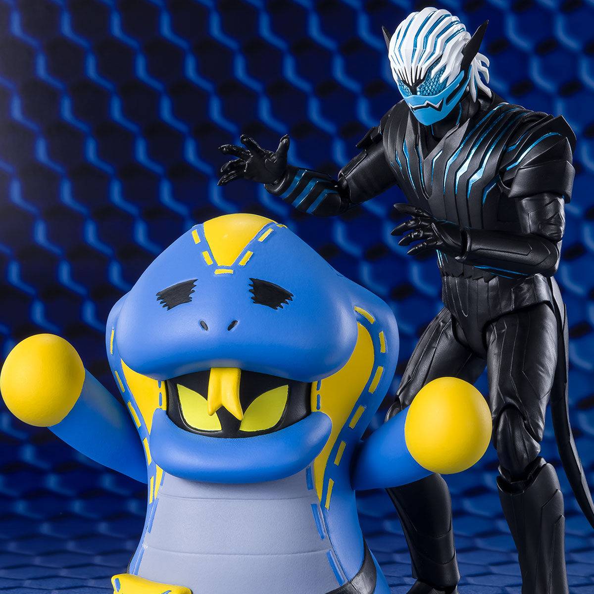 S.H.FIGUARTS: Kamen Rider Revice - Vice & Lovekov + Optional Parts Set (LIMITED EDITION) [Bandai Spirits]