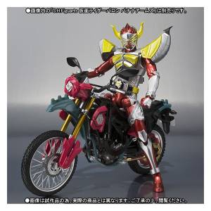 Kamen Rider Gaim - Rose Attacker (Limited Edition) [S.H.Figuarts]