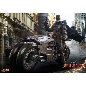 Movie Masterpiece: The Flash - Batman & Batcycle [Hot Toys]