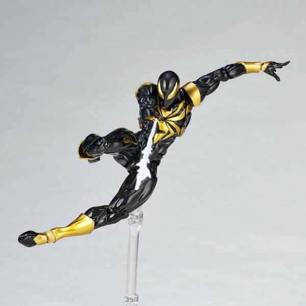 Amazing Yamaguchi (No.023EX) / Revoltech: Spider-Man - Iron Spider ...