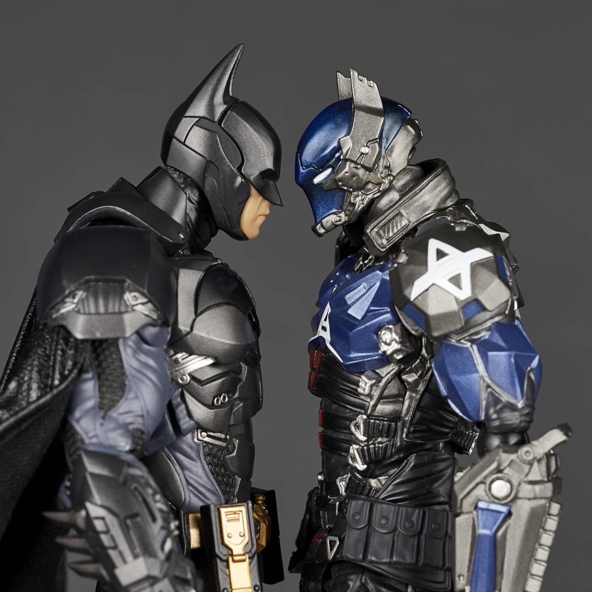 Amazing Yamaguchi/ Revoltech: Batman Arkham Knight - Batman