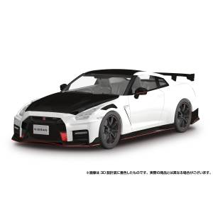 Rakupla Snap Car: 02-BW R35 Nissan GT-R Nismo 1/24 - Special Edition 2022 Brilliant White Pearl (Plastic Model) [Aoshima]