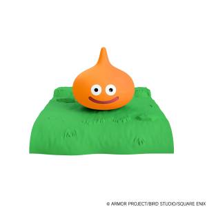 Dragon Quest: She-Slime with Grassland Base (Plastic Model) [Square Enix / Good Smile Company]