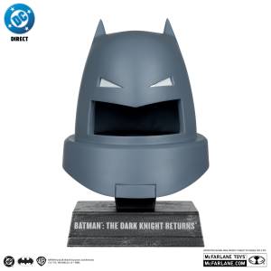DC Direct: Batman The Dark Knight Returns - Armored Batman's Cowl 1/3 [McFarlane Toys]