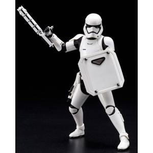 Star Wars: The Force Awakens: First Order Stormtrooper FN-2199 [ARTFX+]