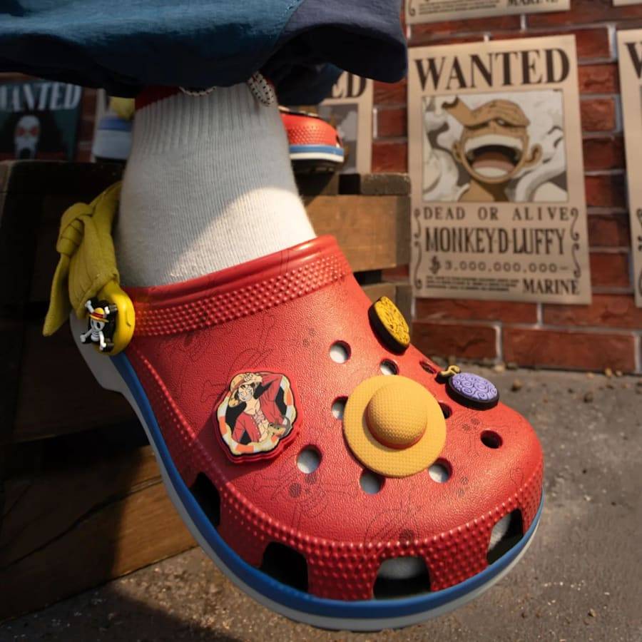 One Piece: Luffy Classic Clogs (24cm) [Crocs] - Nin-Nin-Game.com