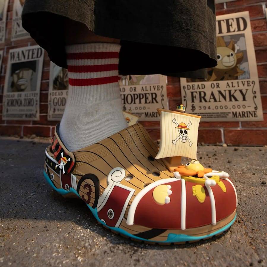 One Piece: Thousand Sunny Classic Clogs (26cm) [Crocs] - Nin-Nin